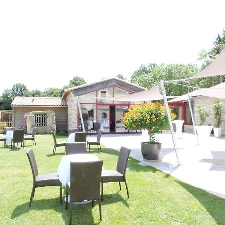 Le Manoir du Pas Jahan Coueron Bagian luar foto
