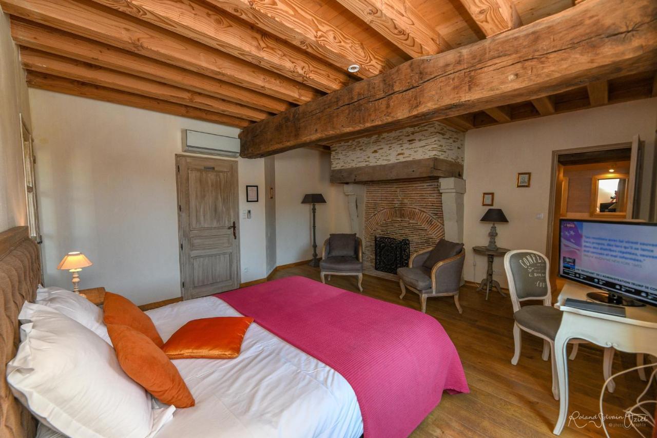 Le Manoir du Pas Jahan Coueron Bagian luar foto